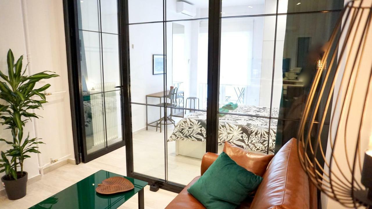 Industrial Style Studio in Atene Esterno foto
