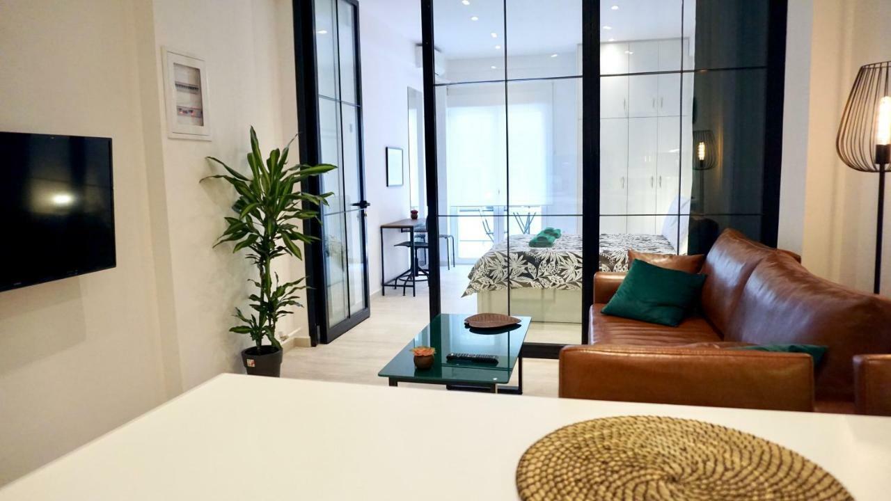 Industrial Style Studio in Atene Esterno foto